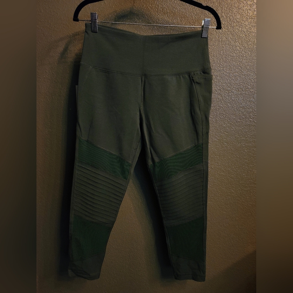 Reebok Green Moto Leggings Size Medium
